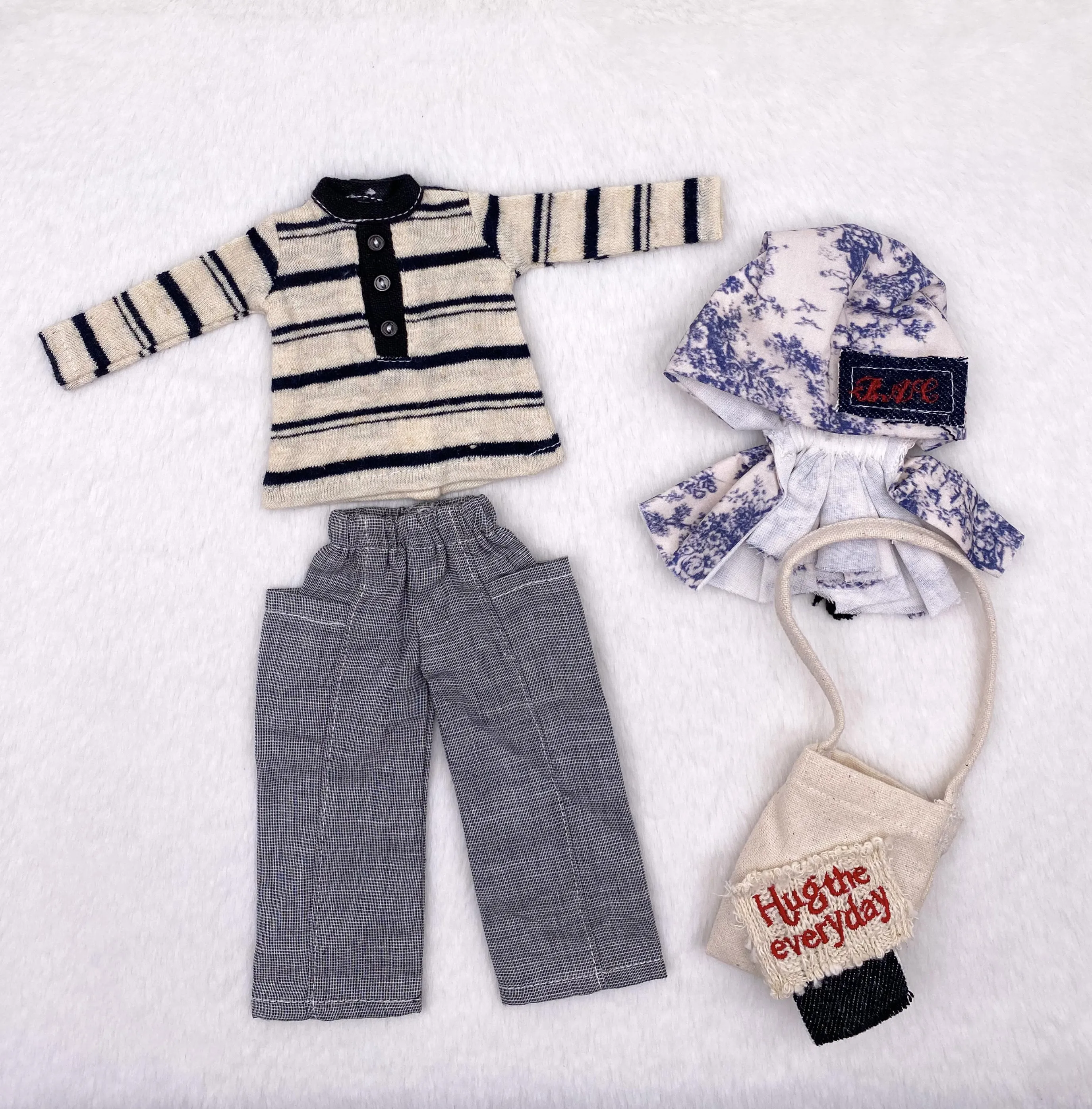 

Одежда и юбки для кукол Kari 2026: Повседневный праздничный комплект из полосатых брюк и однотонной рубашки с длинными рукавами для кукол Landazz Landoudou