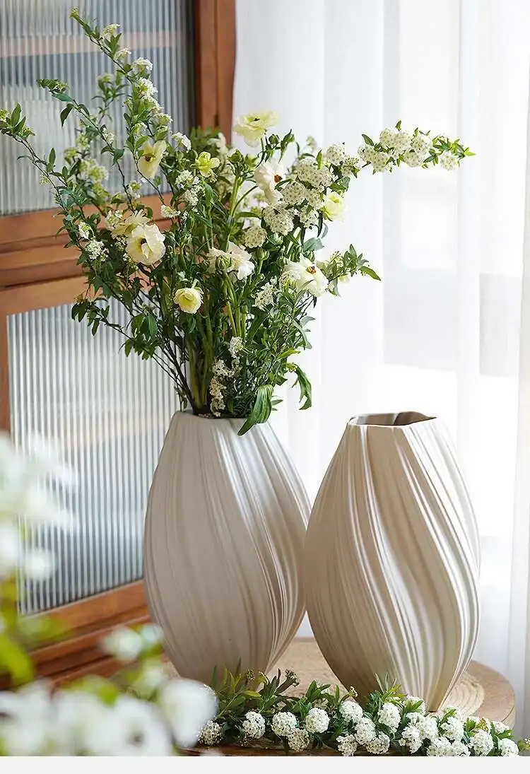 

Ceramic vase matte high-end flower arrangement vase modern minimalist home living room decoration ins style flower arrangement