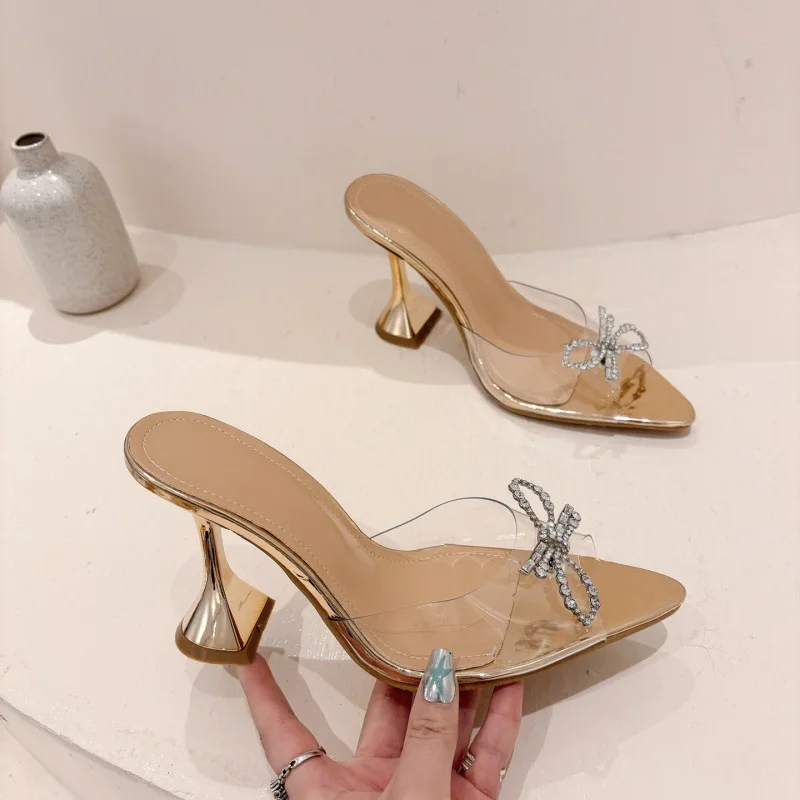 Nouvelles sandales d'été à talons hauts pour femmes, talons en verre de vin, chaussures à talons hauts en biscuits à bout pointu, pantoufles à lanières