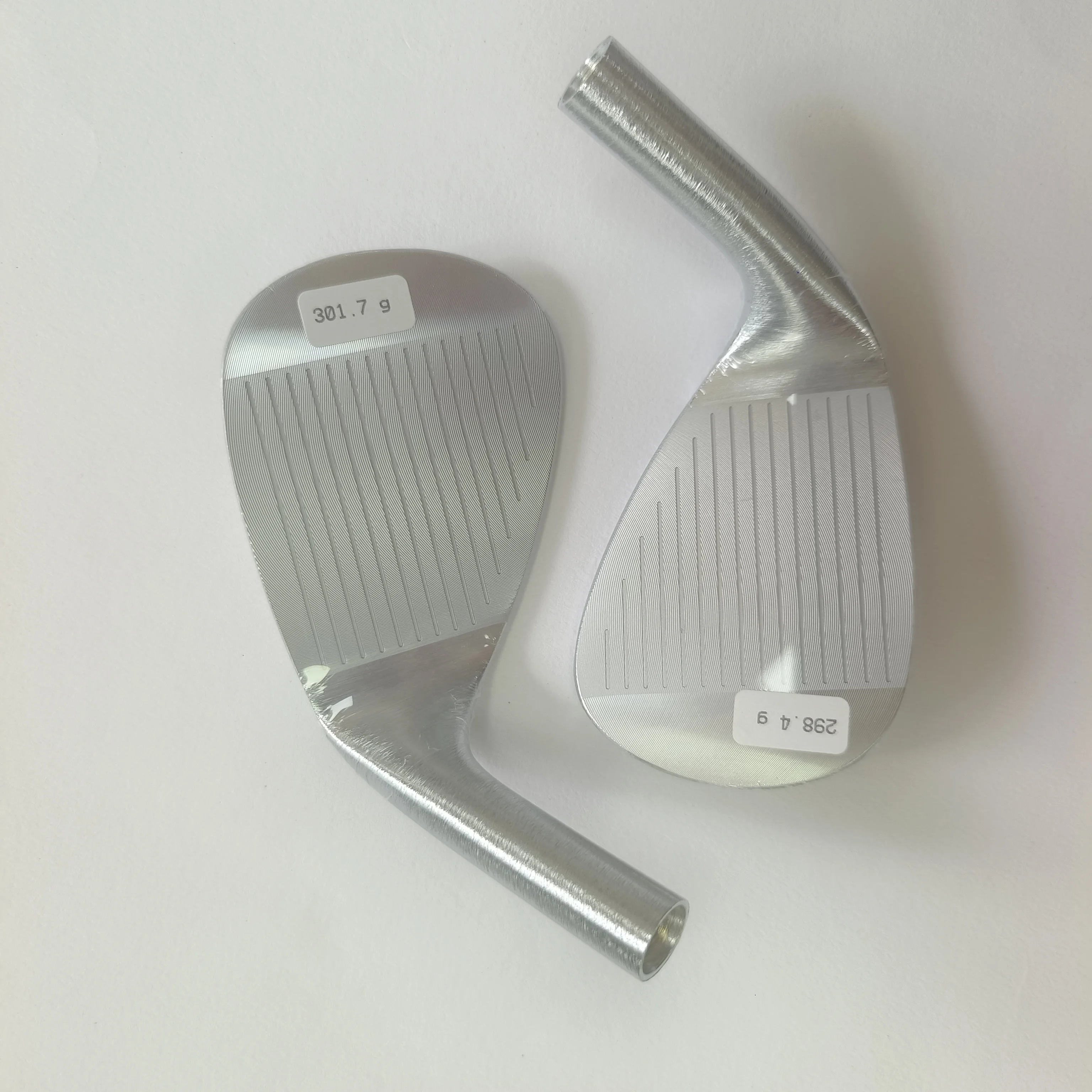 JUNYUE Golf Club Wedges Shaft  Silver Head Colorful Logo, including 48 50 52 54 56 58 60 degrees with shaft.