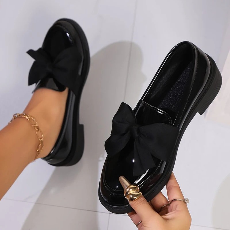 Fashion Bowknot Slip On Loafers for Women 2024 Summer Solid Color Patent Leather Shoes Woman Comfort Soft Sole Platform Loafers