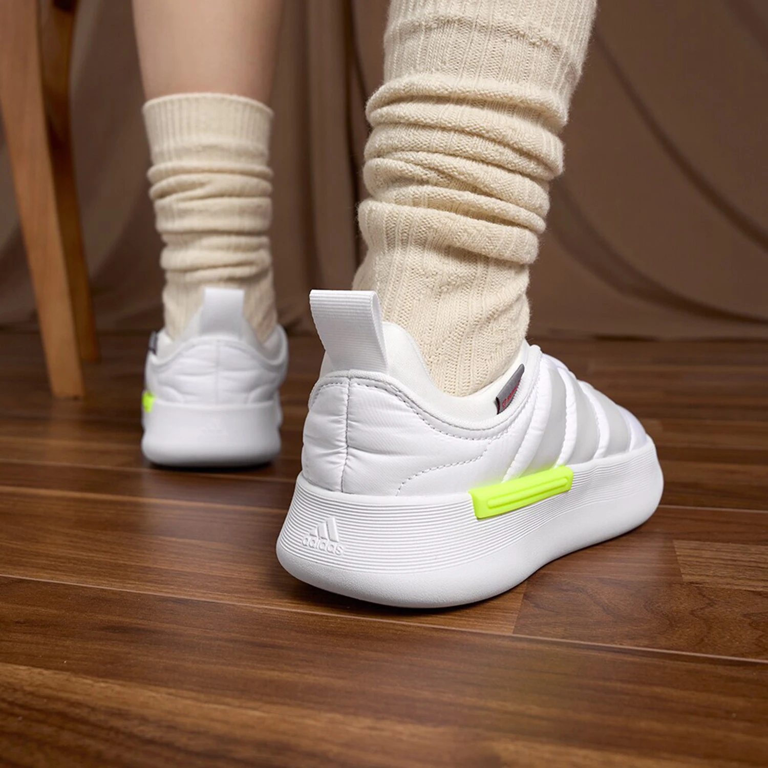 حذاء أديداس ADIPUFF أصلي للجنسين مصنوع من القطن المبطن IF4230 #3