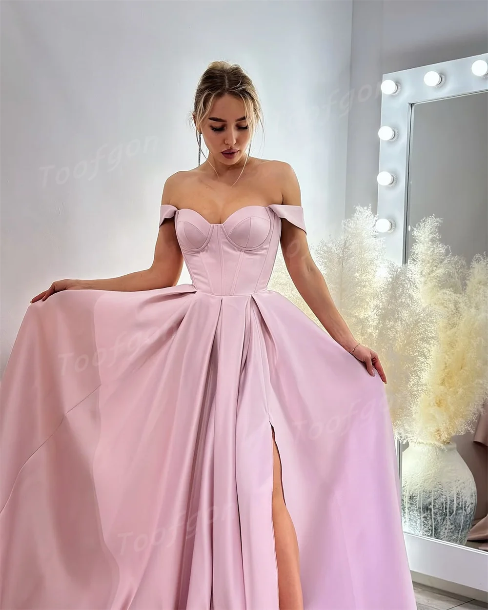 Toofgon chérie rose clair robes de soirée personnalisé a-ligne Satin haute fente formelle robes de bal Corset Occasion spéciale robe