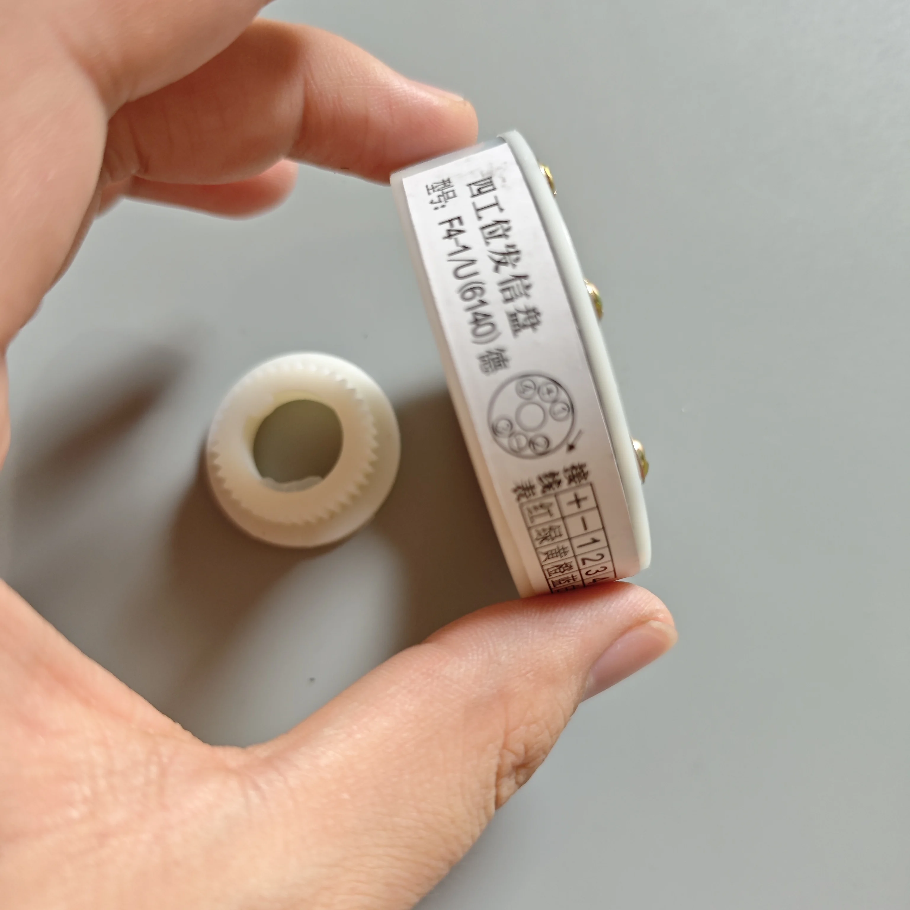 

Держатель инструмента для станков с ЧПУ серии TCK4BZ, тип Tower Tip, 72MM20MM