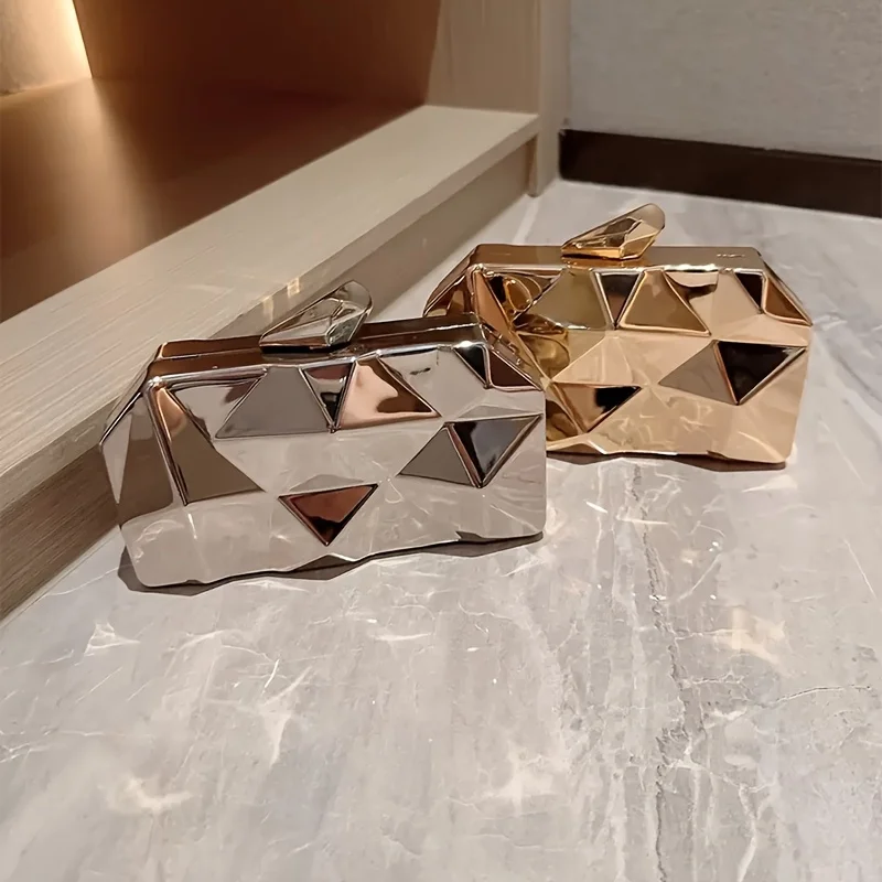 Elegant Women Geometric Clutch Purse Shiny Metallic Gold Evening Bag Luxury Party Handbag for Wedding Cocktail Events