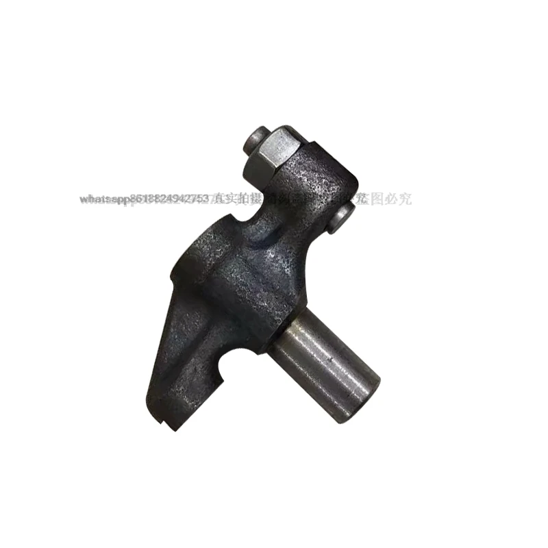 Для запасных частей двигателя Yanmar 4TNV94: мостик клапана, крестовина.