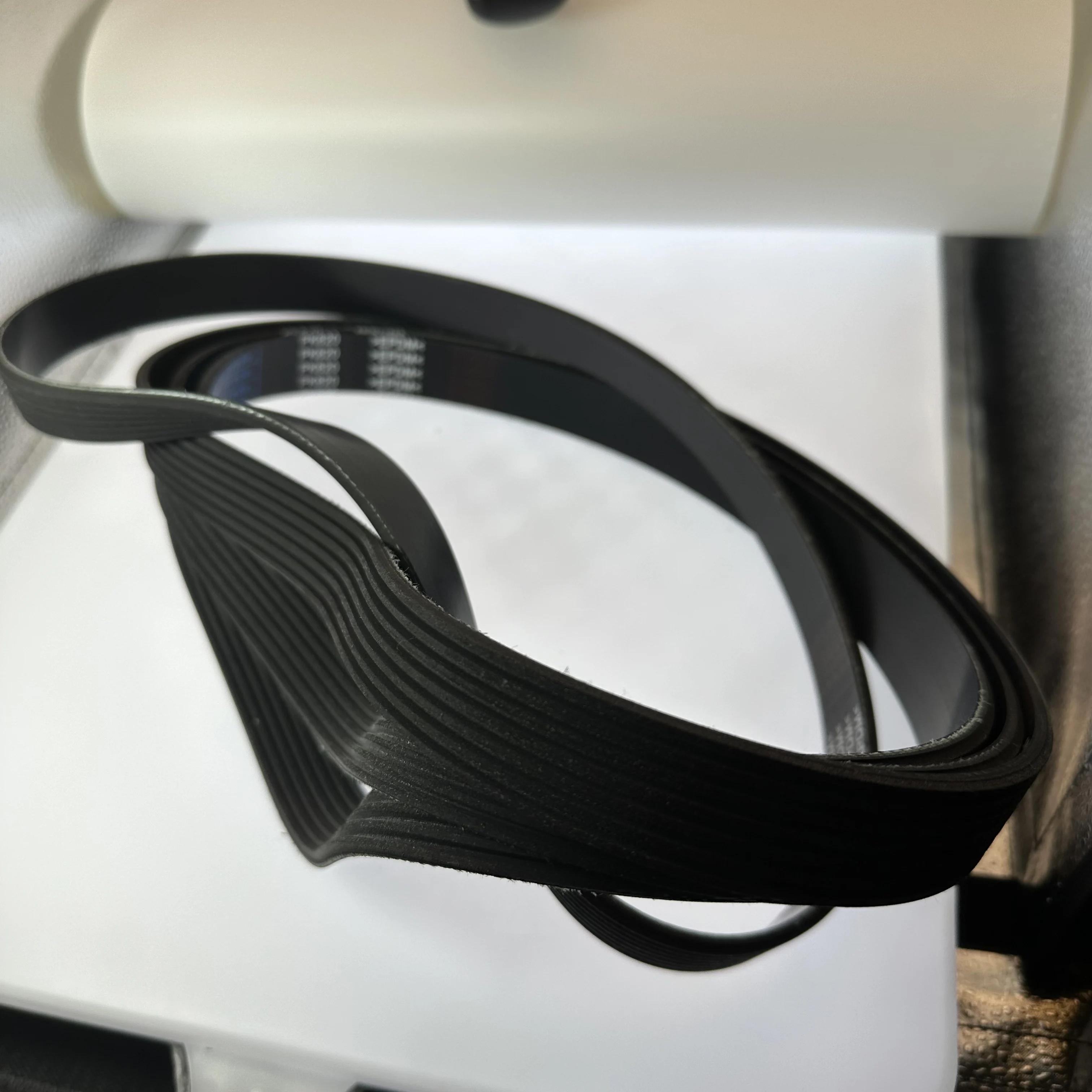 

2 шт. 7PK820 PK820 ремень с 7 ребрами