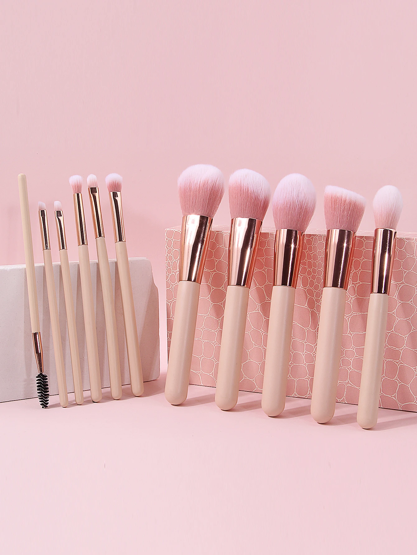 Set di 12 Pennelli per il Truc - Beauty Makeup Kit Box recensione e prezzo