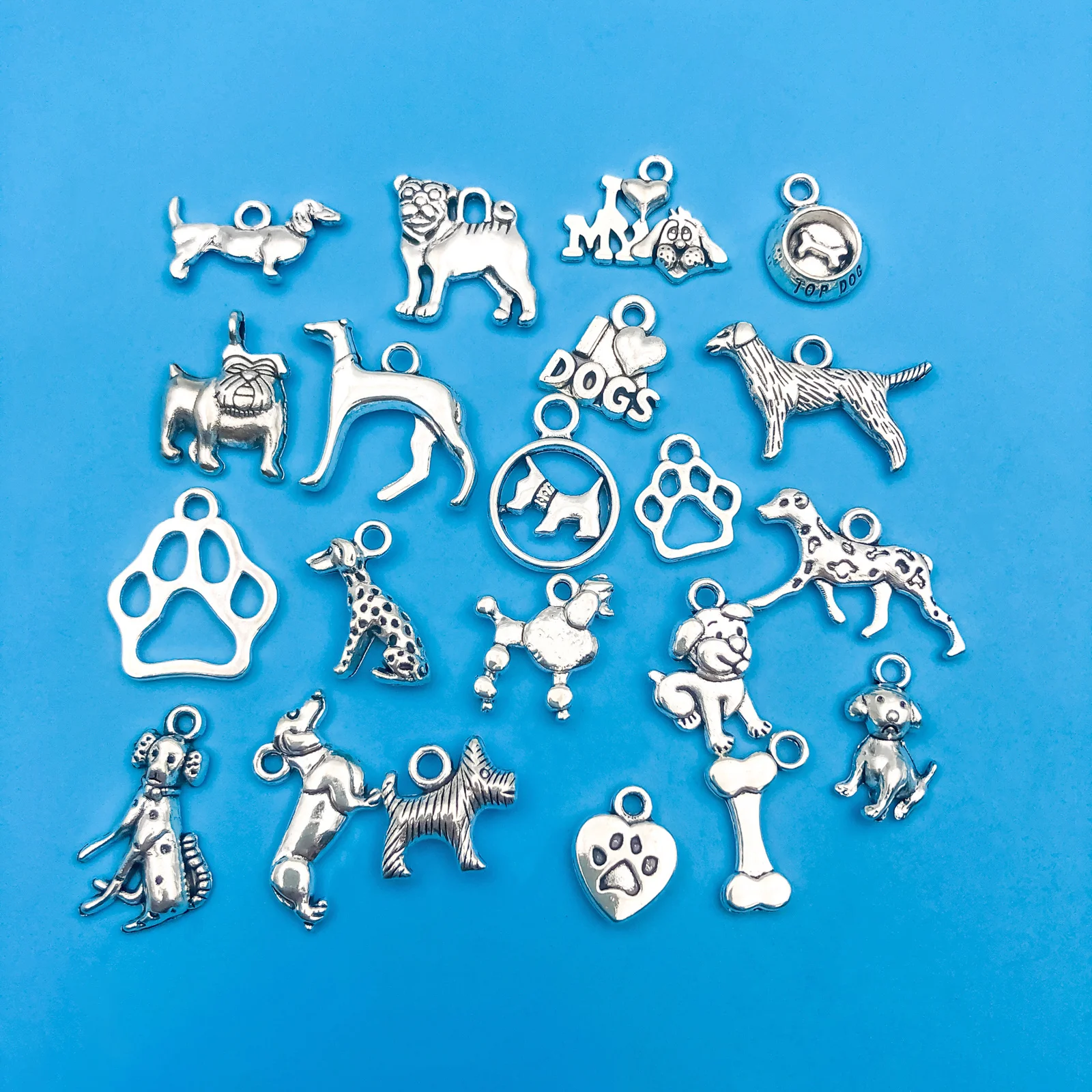 20 sztuk/zestaw stop cynkowy antyczne srebrzyste zwierząt w kształcie psa Charms wisiorek dla DIY naszyjnik bransoletka kolczyki tworzenia biżuterii Handmade
