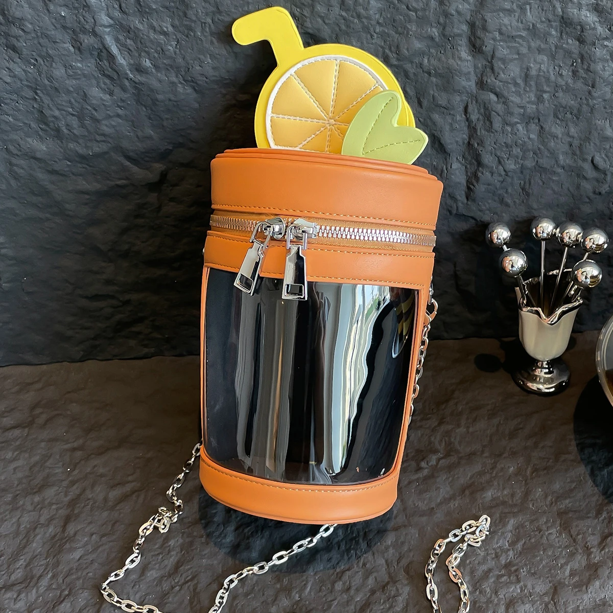 

Creative Barrel Crossbody Bag Patch Transparent Doll Display Mini Pu Bucket Bags Women Summer Fashion Chain Shoulder Packs
