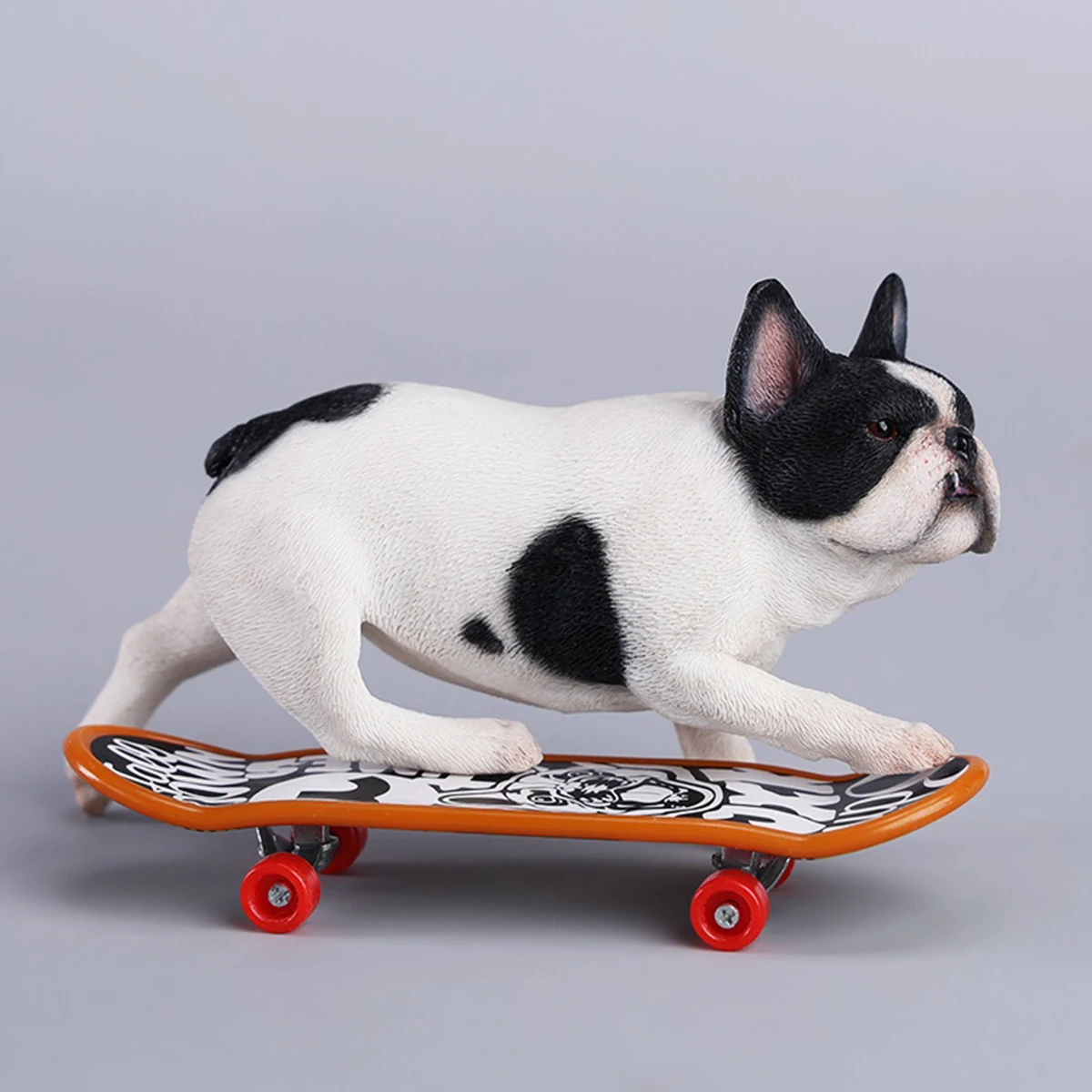 HiPlay JXK, Bulldog francese da skateboard, statuetta animale in scala 1/6 JXK243D