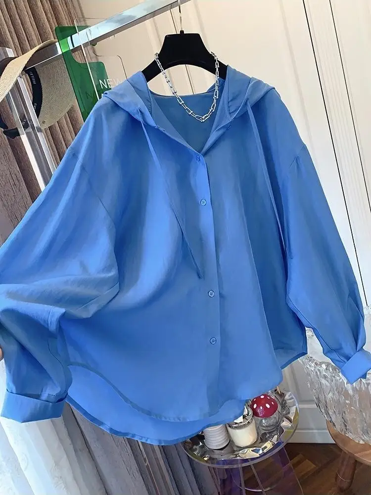 

SuperAen Fashion and Elegant Blue Hooded Sun-protective Shirt for Women's Loose Spring and Autumn 2025 New Simple Casual Shirts