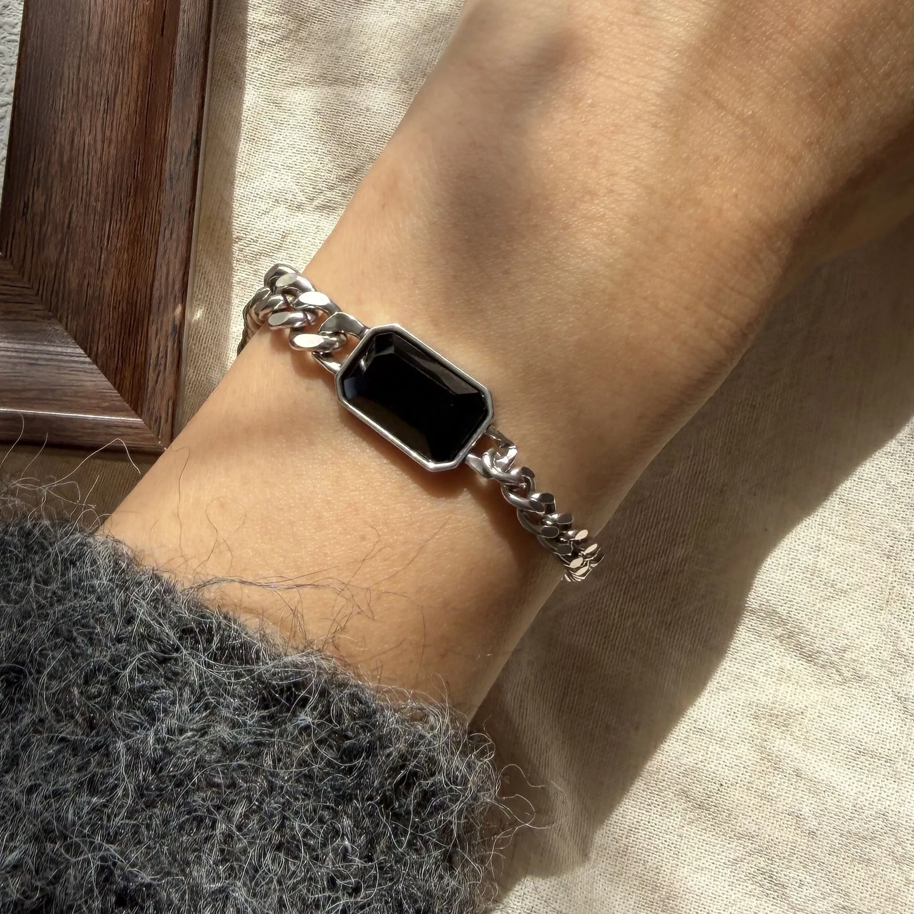 

Браслеты из стерлингового серебра 925 пробы для женщин и мужчин, аксессуары на веревке, трендовая цепочка с черным камнем, кулон, вечерние ювелирные изделия, подарок