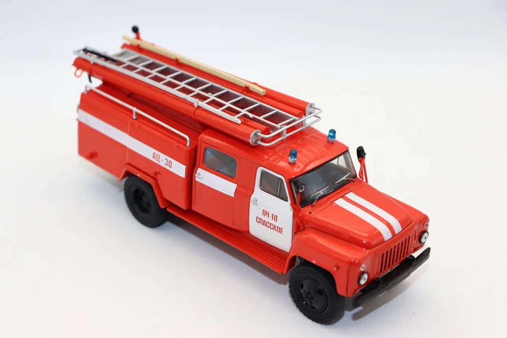 NEW SSM 1/43 Scale AC-30 GAZ-53A 106A Fire truck brigade Vehicle USSR Cars By DeAGOSTINI Diecast&Plastic model for collection