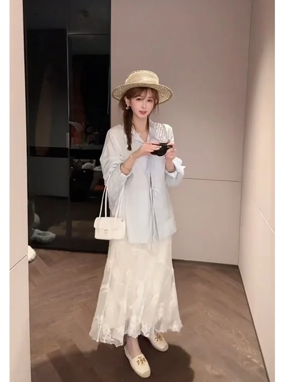 

Mimius Women's Loose Long Sleeve Shirt Jacket Blue Cotton Breathable Comfortable Lazy Style Slimming Outerwear with Belt