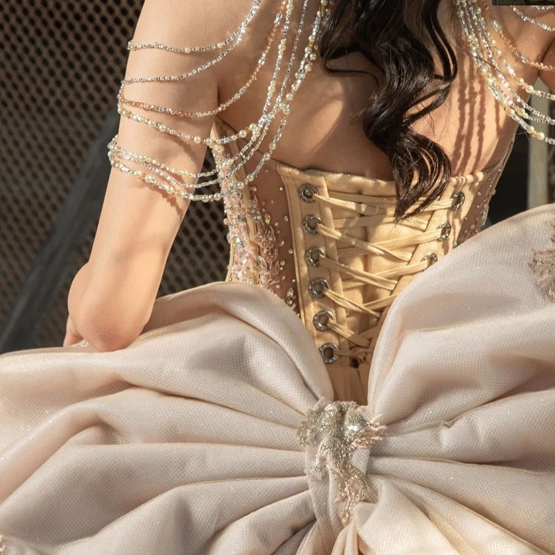 샴페인 퀸시에라 드레스 크리스탈 데칼 롱테일 글리터 플라워 데칼 보우 베스티도스 데 15 퀸시에라 ﻿ 맞춤 제작