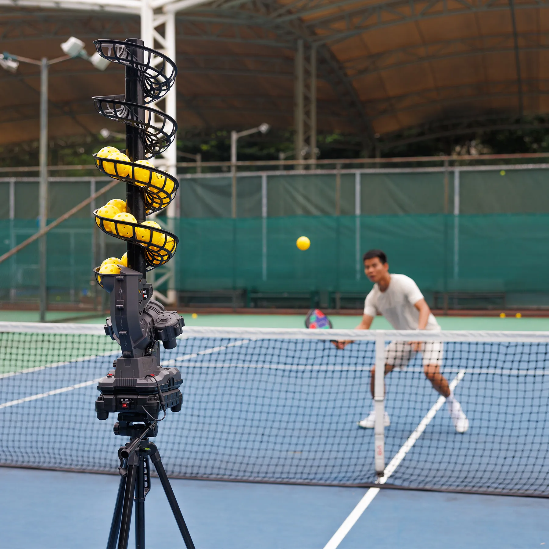 

Автоматическая машина для тренировки пиклбола Furlihong 3806PBH