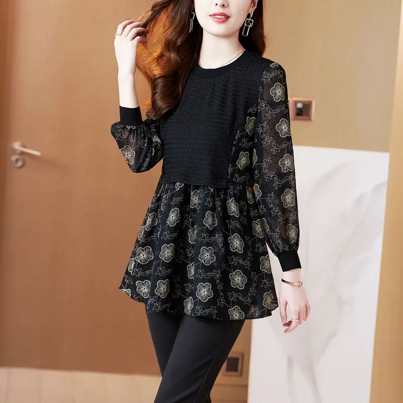 Womens Korean Fashion Floral Print Patchwork Blouse Long Sleeve Elegant Commute Shirt O Neck Slim Tunic Tops Autumn Blusas Mujer