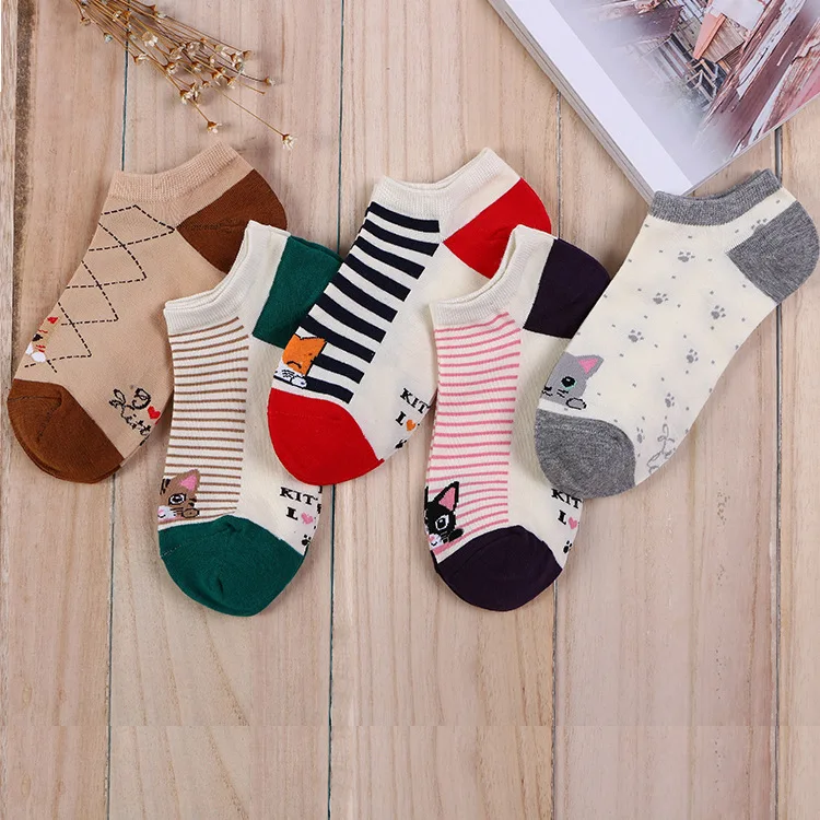 5 Paar Damen- und Mädchen-Socken aus Baumwolle mit niedlichen Cartoon-Motiv, kurze Sommer-Söckchen – Detail 24
