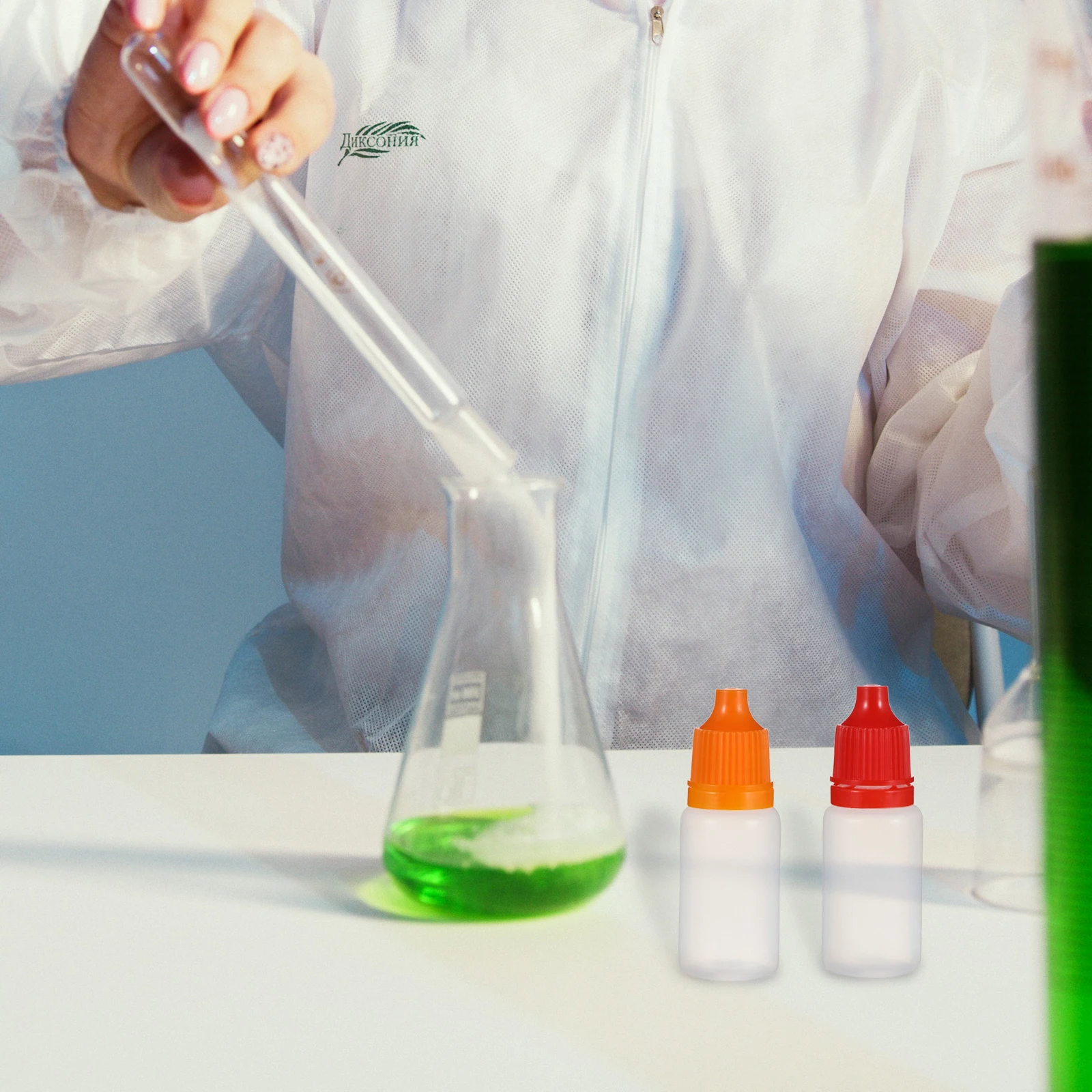 

50pcs Eye Liquid Bottles 10Ml Refillable Squeeze Dropper Bottles Color Caps Leakproof Medical Pe Plastic Translucent Containers