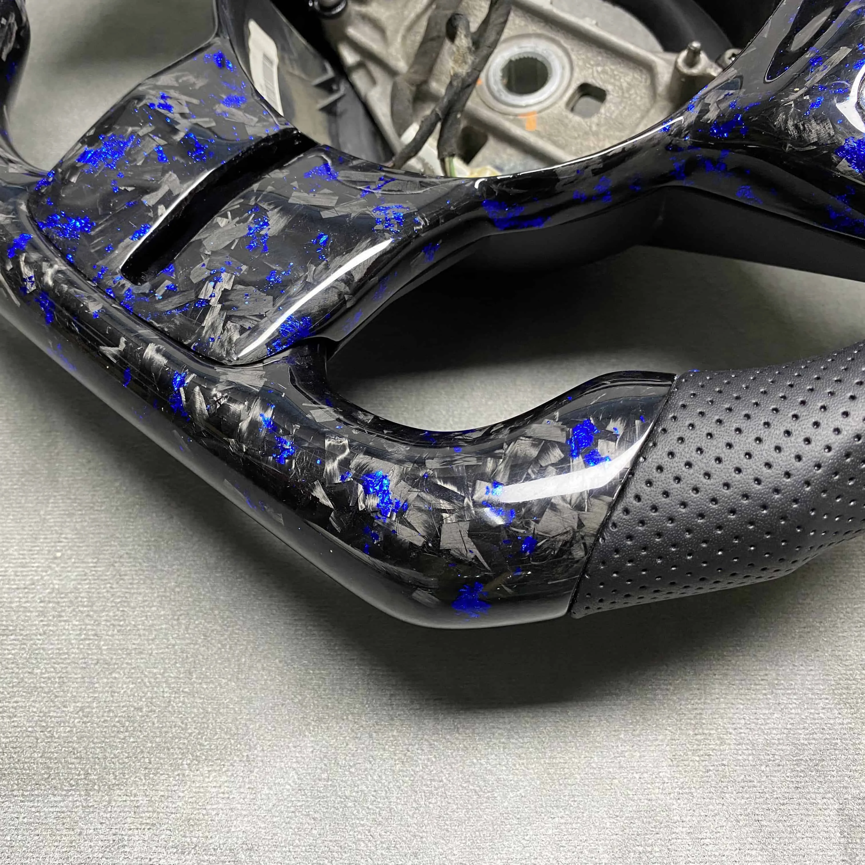 For Jeep Wrangler JK JL 2011 2012 2013 2014 2016 2017 Customized Carbon Fiber Steering Wheel Blue Forge Sport Style