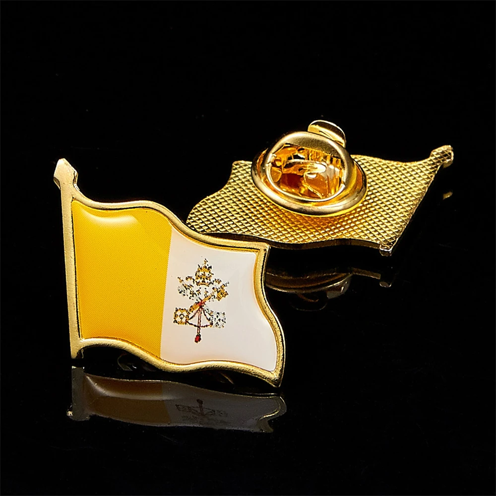 Vatican Nation Gold Plated Flag Badge Pin Brooch Christian Believe Pin Collectible