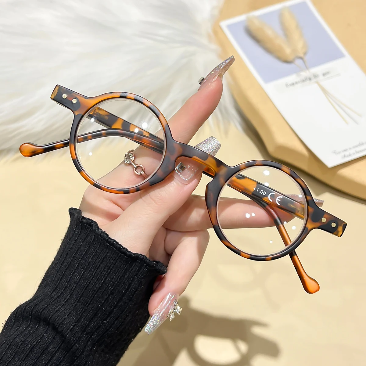 High Quality Round Reading Glasses+1.0 +1.5 +2.0 +2.5 +3.0 +3.5 +4.0 Blue Light Blocking Transparent Eyeglass Lenses Solid Color