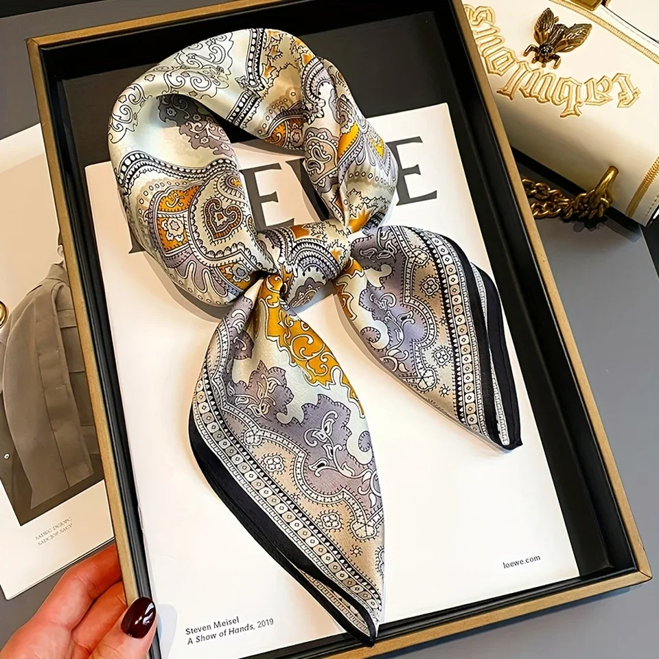 

2025 New Paisley Print Square Scarf Soft Satin Bandana Vintage Windproof Head Wrap Shawl Neck Scarves Travel Beach Towel