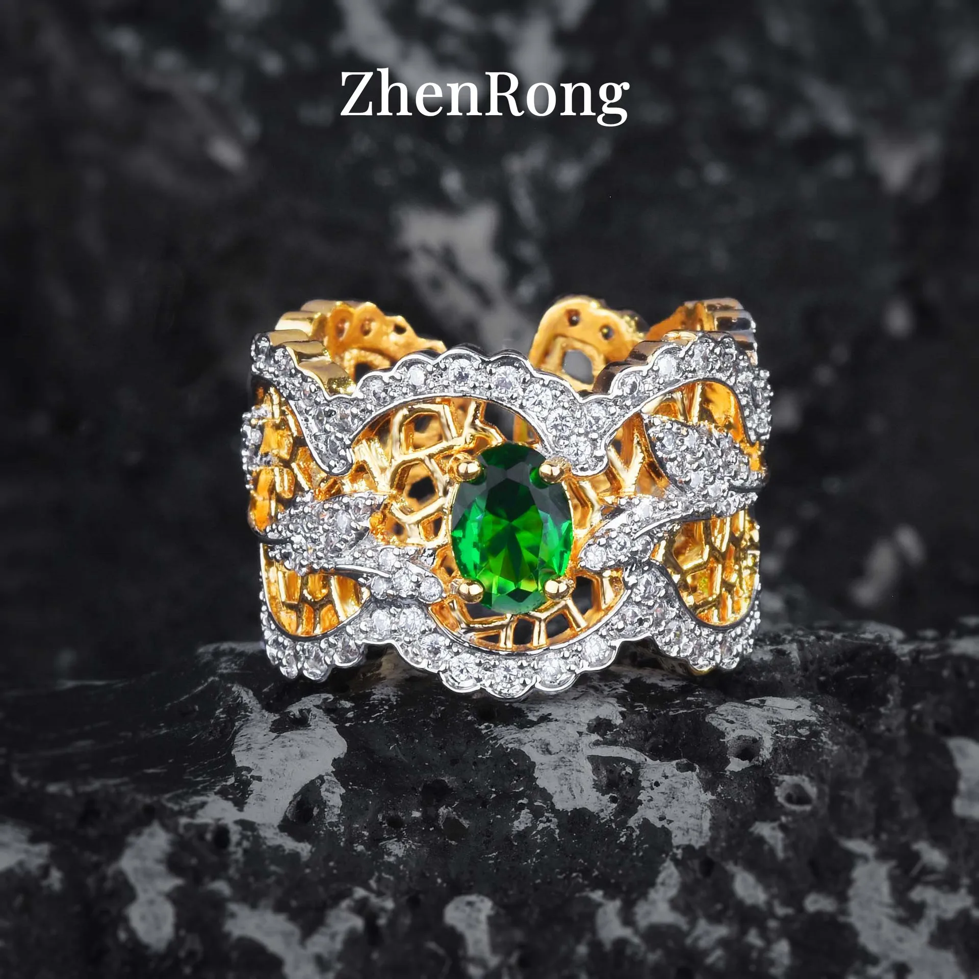 Luxury Two-color Artificial Emerald Green Rings For Women Hollow Out Wide Ring Wedding Party New Design Italian Vintage Jewelry