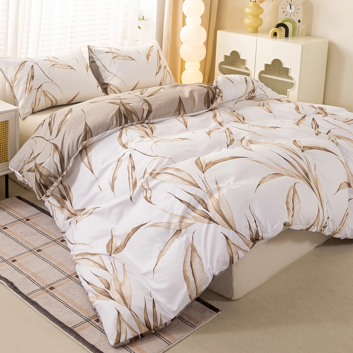 3pcs Fashion Reversible Watercolor Brown Tropical Leaf Printed Duvet Cover Set, Soft And Breathable, All-Season Universal