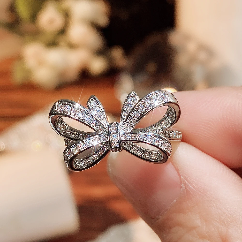 Huitan Bling Bow Rings for Women Luxury Silver Color Fashion Finger Accessories Party Anniversary Gift Romantic Female Jewelry