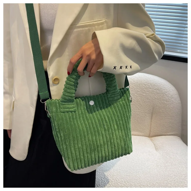 Damen 2026 Herbst-Winter Neuer Stil Koreanische Ins Denim Samt Plüsch Schulter-Umhängetasche Hochwertige Handtasche für Frauen – Detail 15