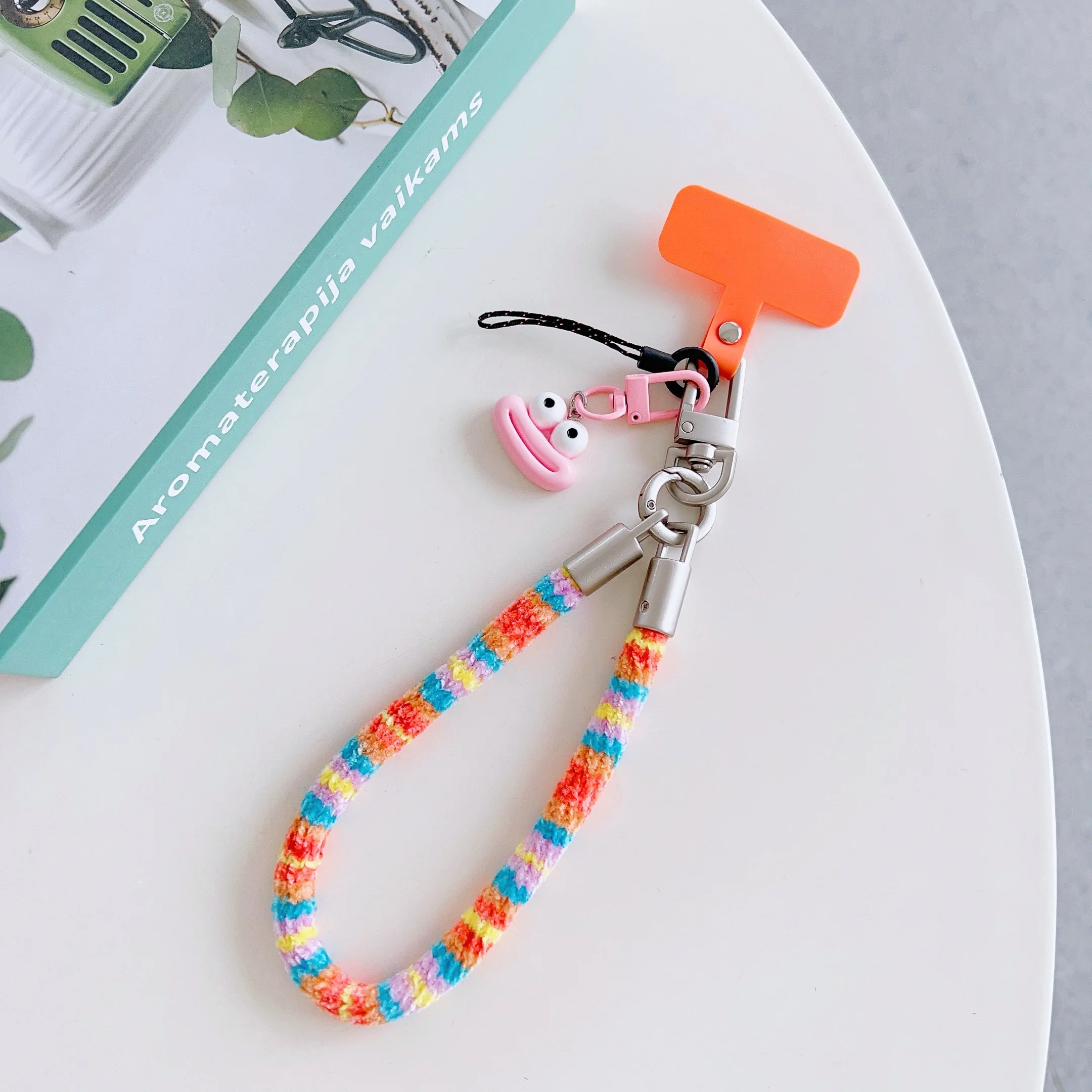 

Fashionable Rainbow Soft Mobile Phone Lanyard, Short Wrist Lanyard, Exquisite Cartoon Pendant Bracelet，Phone Charm