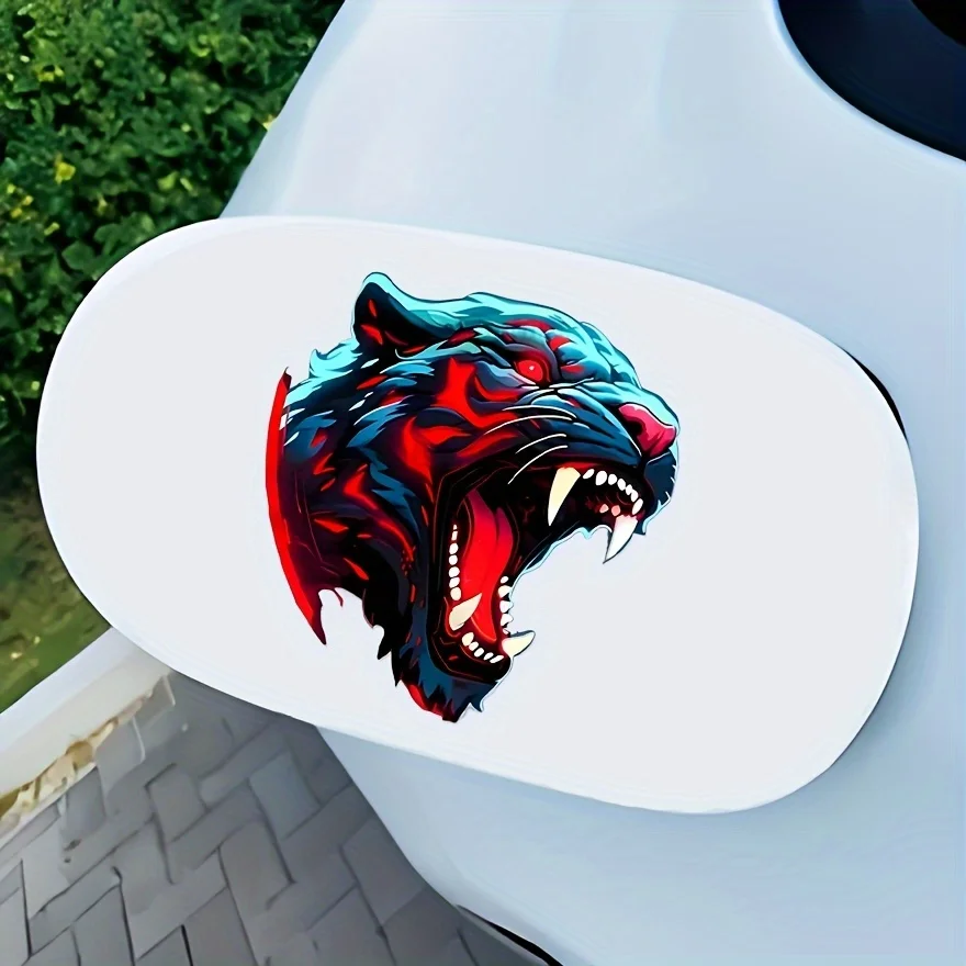 1PC Fierce Panther 비닐 데칼 - 자동차 오토바이용 생생한 빨간색-파란색 스티커, 내구성이 뛰어나고 눈길을 끄는 야생 동물/에지 스타일용
