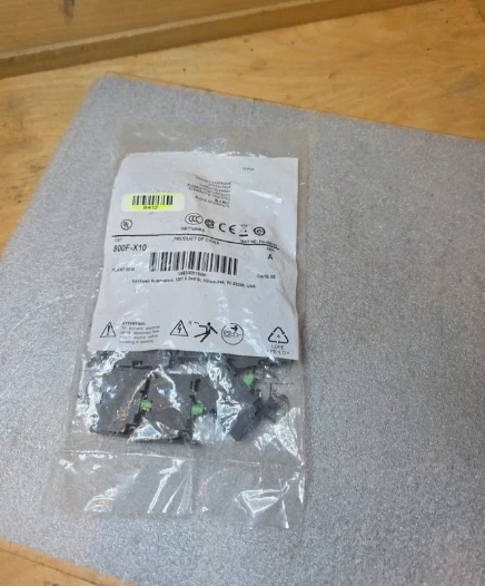   تسليم سريع زر التبديل 800F-X10 X01 ALP 800FP-SM22 32 ALM