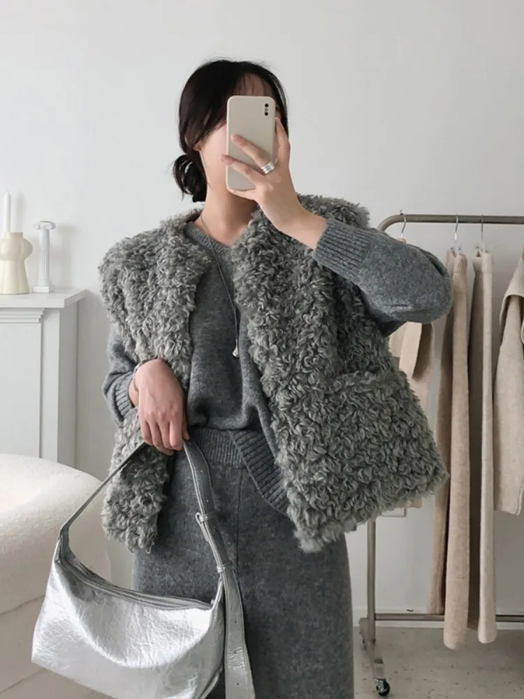 

Шикарный осенне-зимний винтажный жилет из меха ягненка, кардиган, верхняя одежда, свободный круглый меховой универсальный повседневный антивозрастной жилет