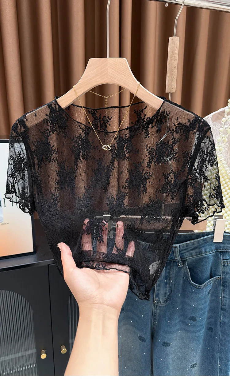 Kurzärmeliges T-Shirt mit Holzohren-Spitzenkante und hohlem Spitzenmuster, Damen-Trägerrock mit Anti-Licht-Effekt, kurzes Oberteil aus Eisseiden-Mesh – Detail 17