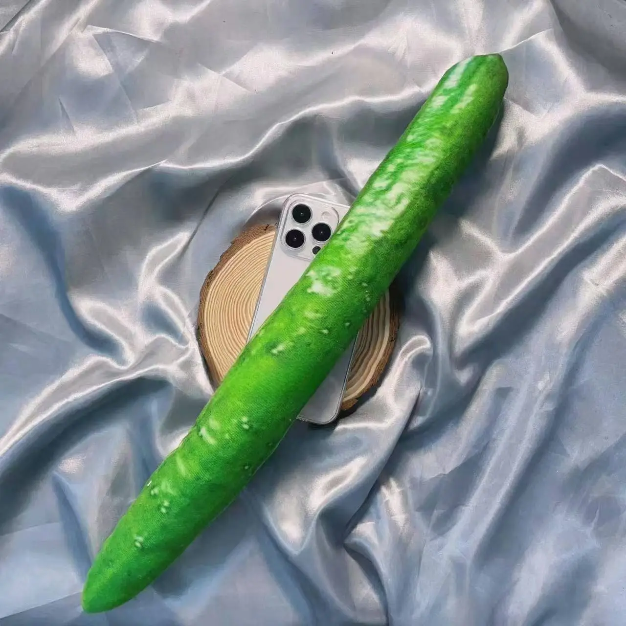 TikTok's same funny simulation cucumber phone case is suitable for iPhone 7 8 Plus XR 11 12 13 14 15 16 Pro Max fun phone case - Image 3