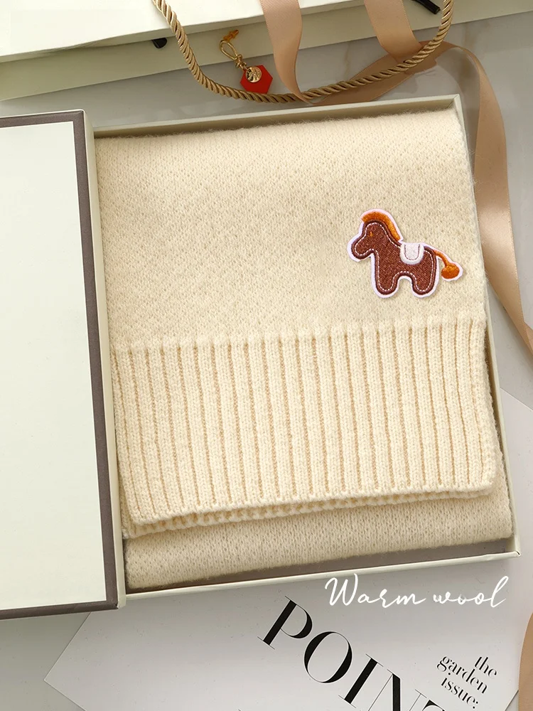 high-end-camere-scarf-for-women-winter-2026-year-gift-for-girlfriend-korean-sle-warm-comfortable-long-rectangle-ape