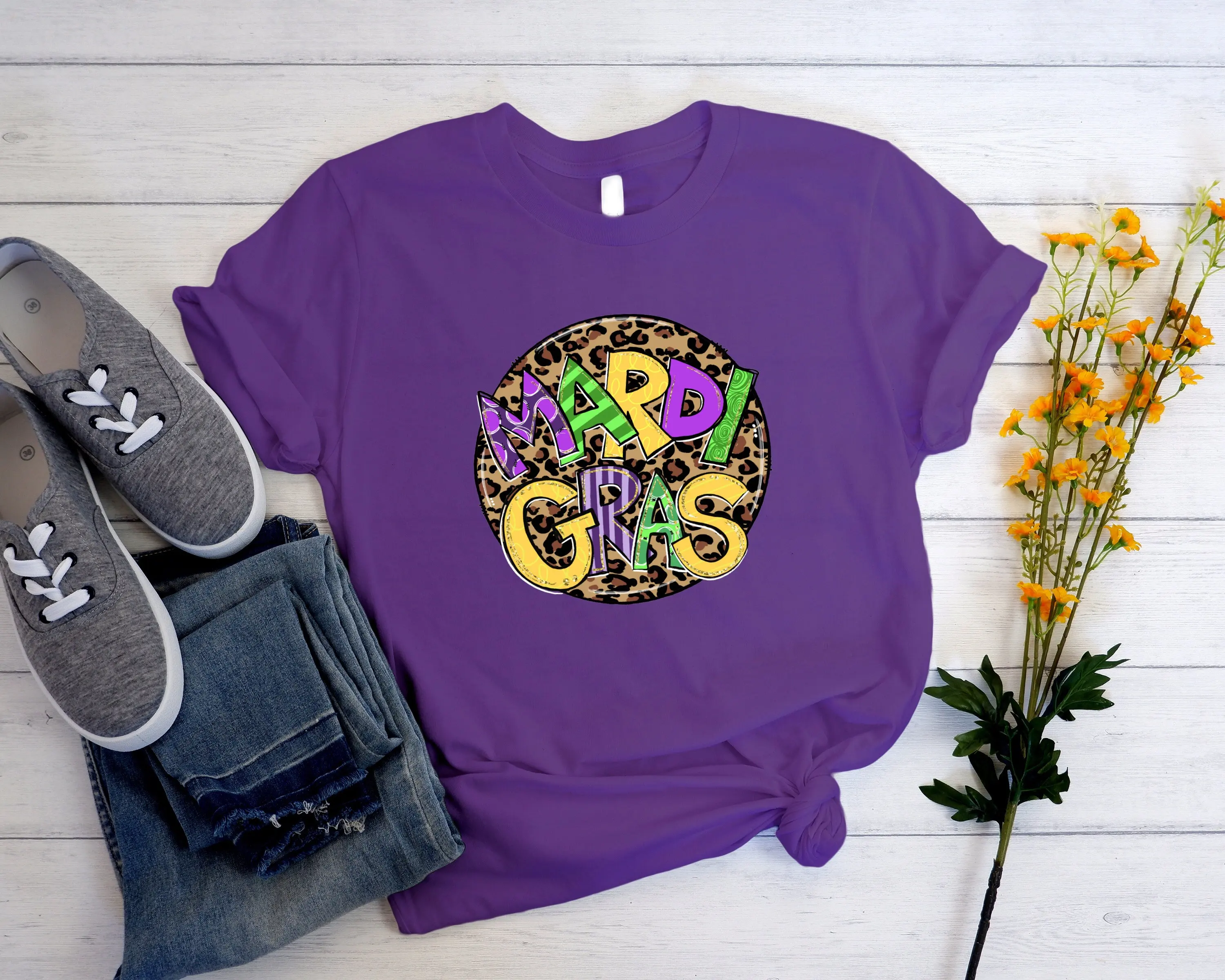 Mardi Gras Leopard T Shirt New Orleans Fleur De Lis Beads Funny Cute Bleached