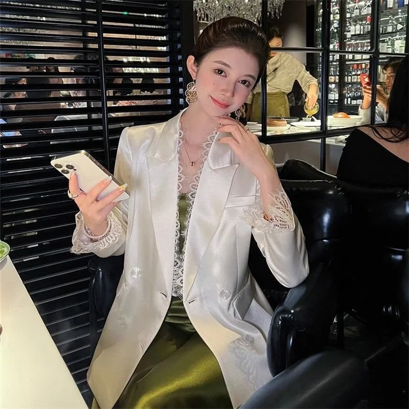 

Новая верхняя одежда, женская куртка, продвинутый дизайн, атласный пиджак на одной пуговице, женский весенне-осенний новый белый свободный пиджак