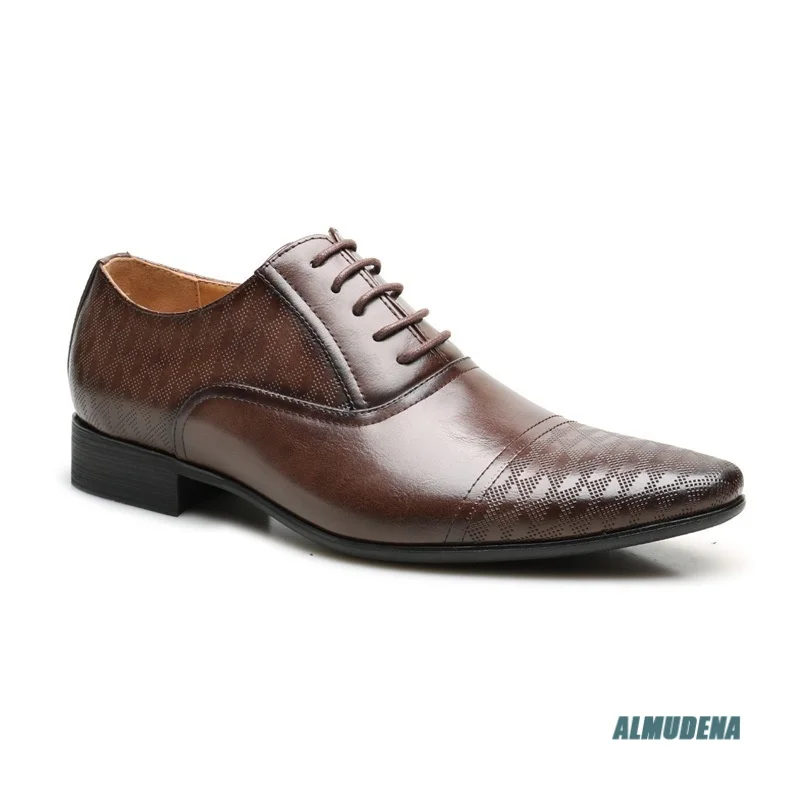 

Pointed Toe Dark Brown Embossed Leather Oxford Shoes Men's Lace-Up Street Style Business Wedding Daily Formal Dress Shoes