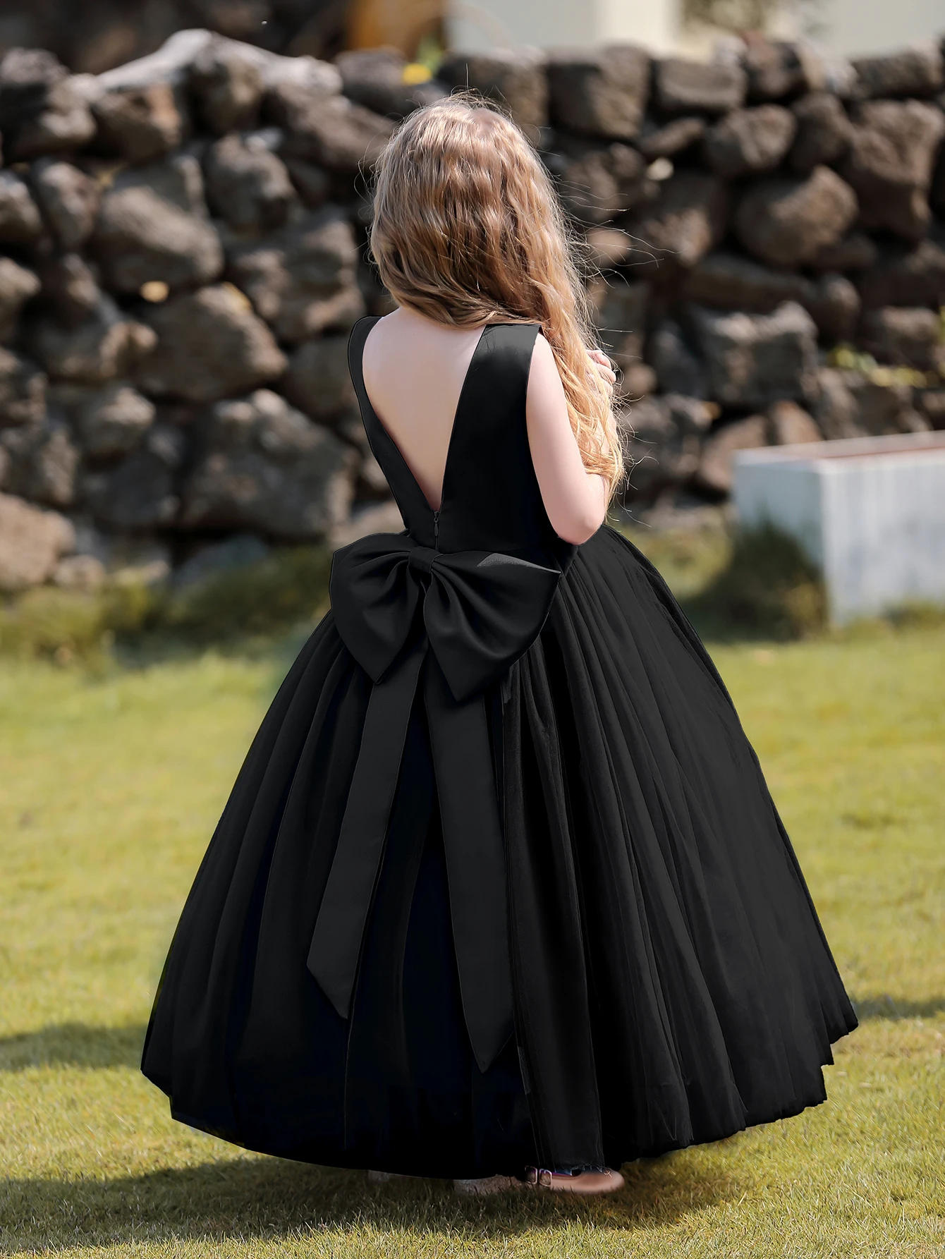 Luxury Satin Flower Girl Dress with Big Bow Sleeveless Fancy Formal Birthday Tulle Party Long Black Dresses