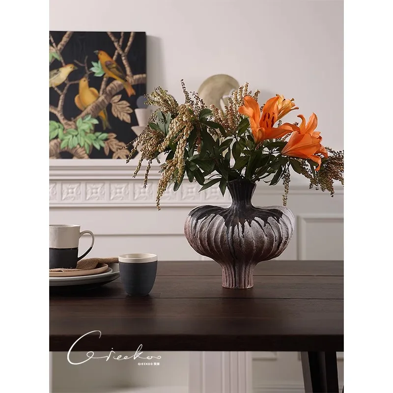 Retro- und alte Keramik