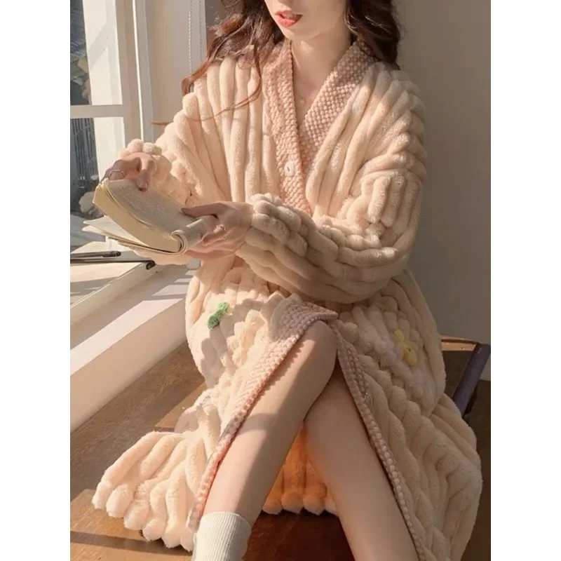 Long Bathrobe Sweet Intensification Flannel Pyjamas for Girls Loungewear Sexy Coral Fleece Night Gown Female Sense of Advanced