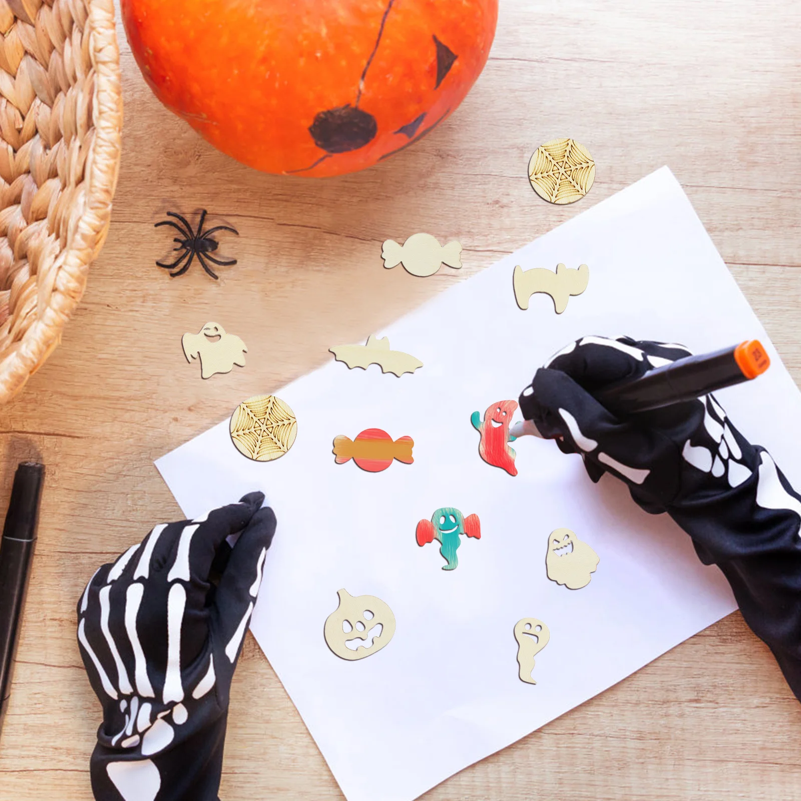 

2Sets Halloween Hanging Ornaments Wooden Slice DIY Eco-Friendly Pendant Decor Wood Craft Supplies Holiday Party Decoration