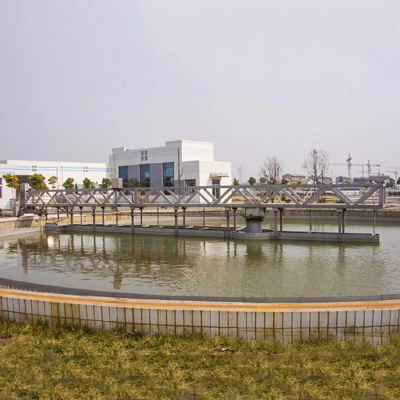 Driving  peripheral transmission driving mud scraper, sewage treatment equipment