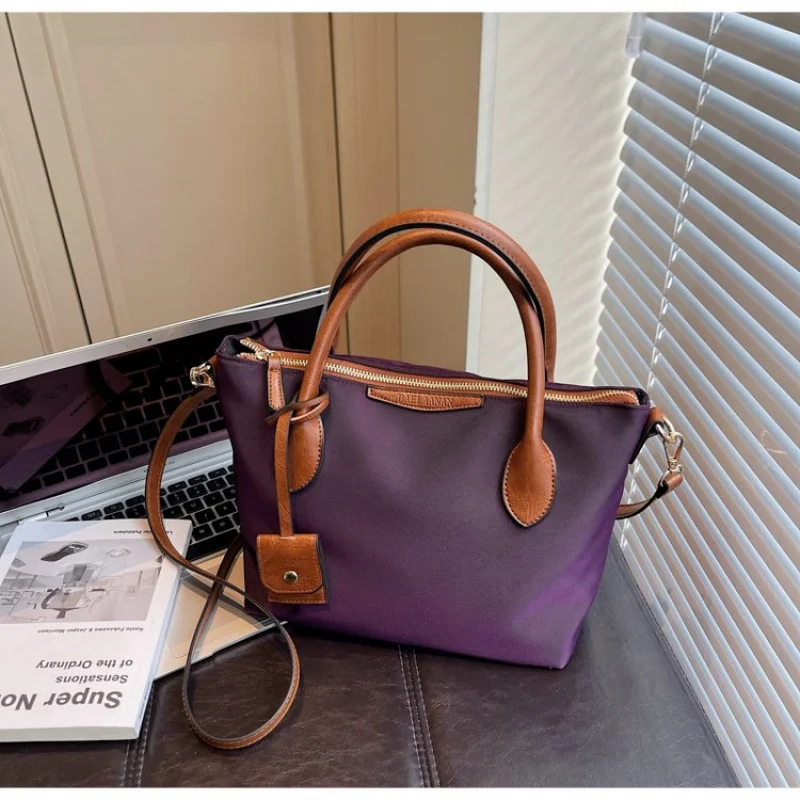 حقيبة كروس نسائية جلدية مصممة شهيرة من العلامة التجارية الفاخرة حقيبة كلاسيكية أنيقة للركاب يومية عتيقة ​