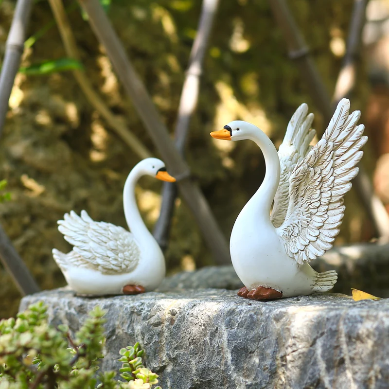 Simulation Animal Resin Crafts Ornaments Swan Statue Garden Outdoor Pond Animal Figures Home