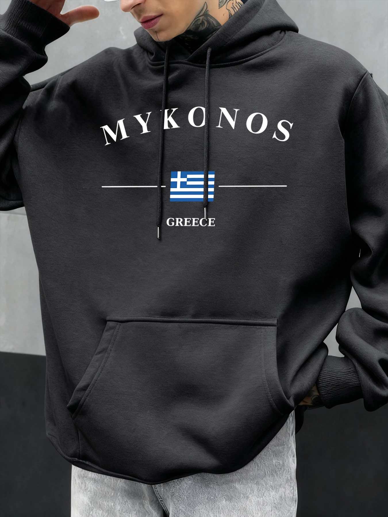 Mykonos Griekenland Brief En V - Street Fashion Greece recensie en prijs